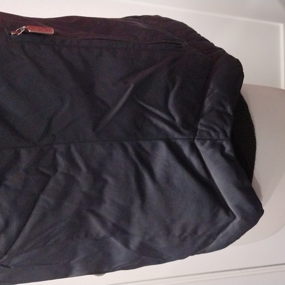 Columbia black zipper down vest with detachable hood. Women's Medium - Picture 10 of 12